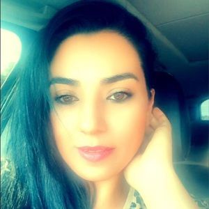 Meet your Posher, Fatemeh